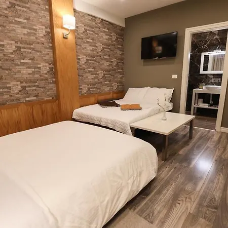 Hotel Romeo Korce