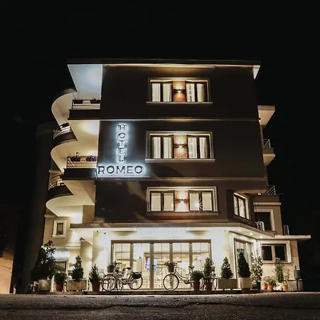 Hotel Romeo *